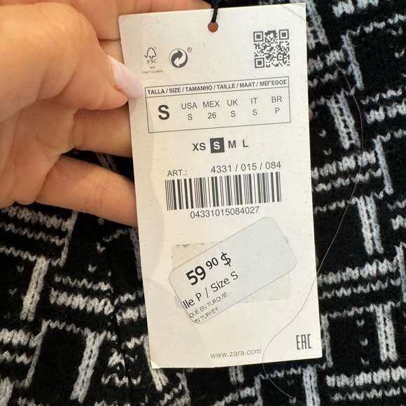 gorgeous knit zara dress never worn - Picture 2 of 2